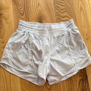 Lululemon Athletica White Hotty Hot * HighRise* 8